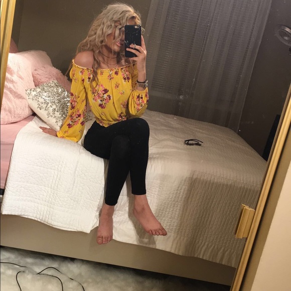 COPY - Floral yellow crop top from H&M - Picture 7 of 7